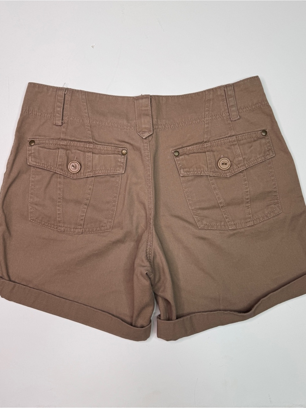 Women’s Casual Rolled Hem Shorts - Brown - Picture 3 of 6